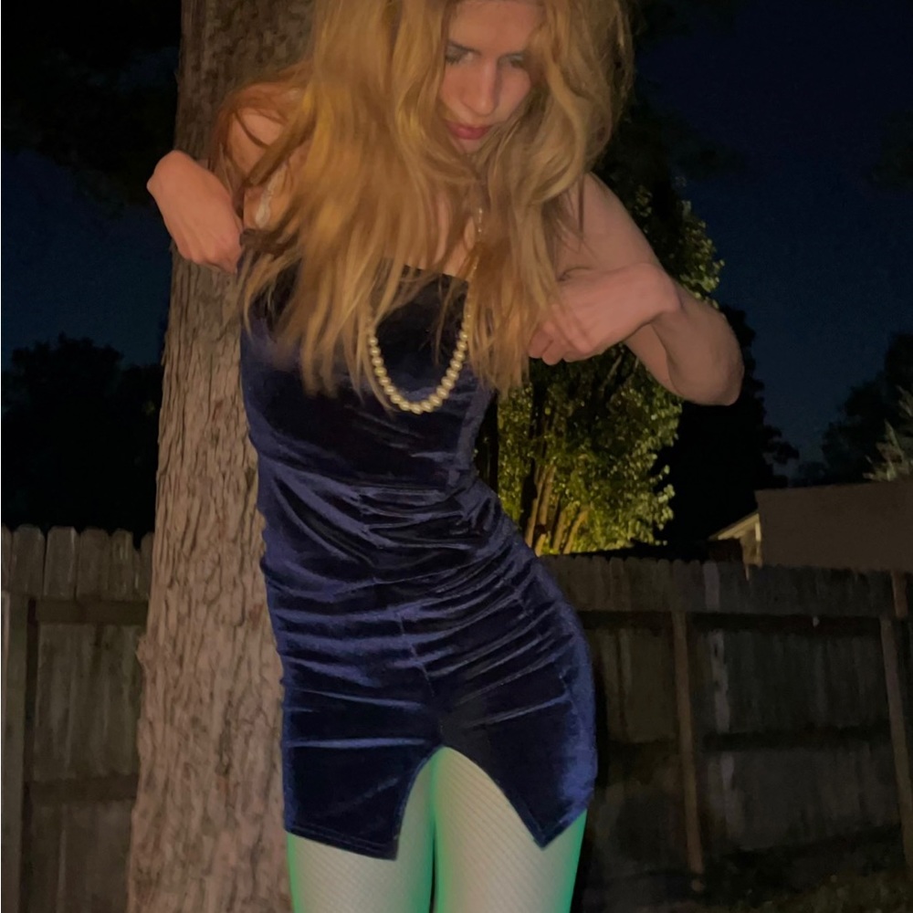 Boohoo Night y2k velvet tube dress